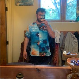 Vintage silk Hawaiian shirt. Legit made in Hawaii